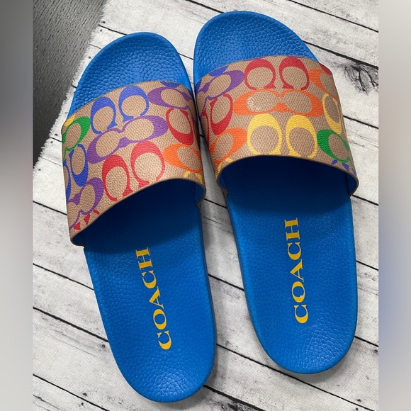 COACH
Men's Signature Rainbow Logo Print Slides - Picture 2 of 9